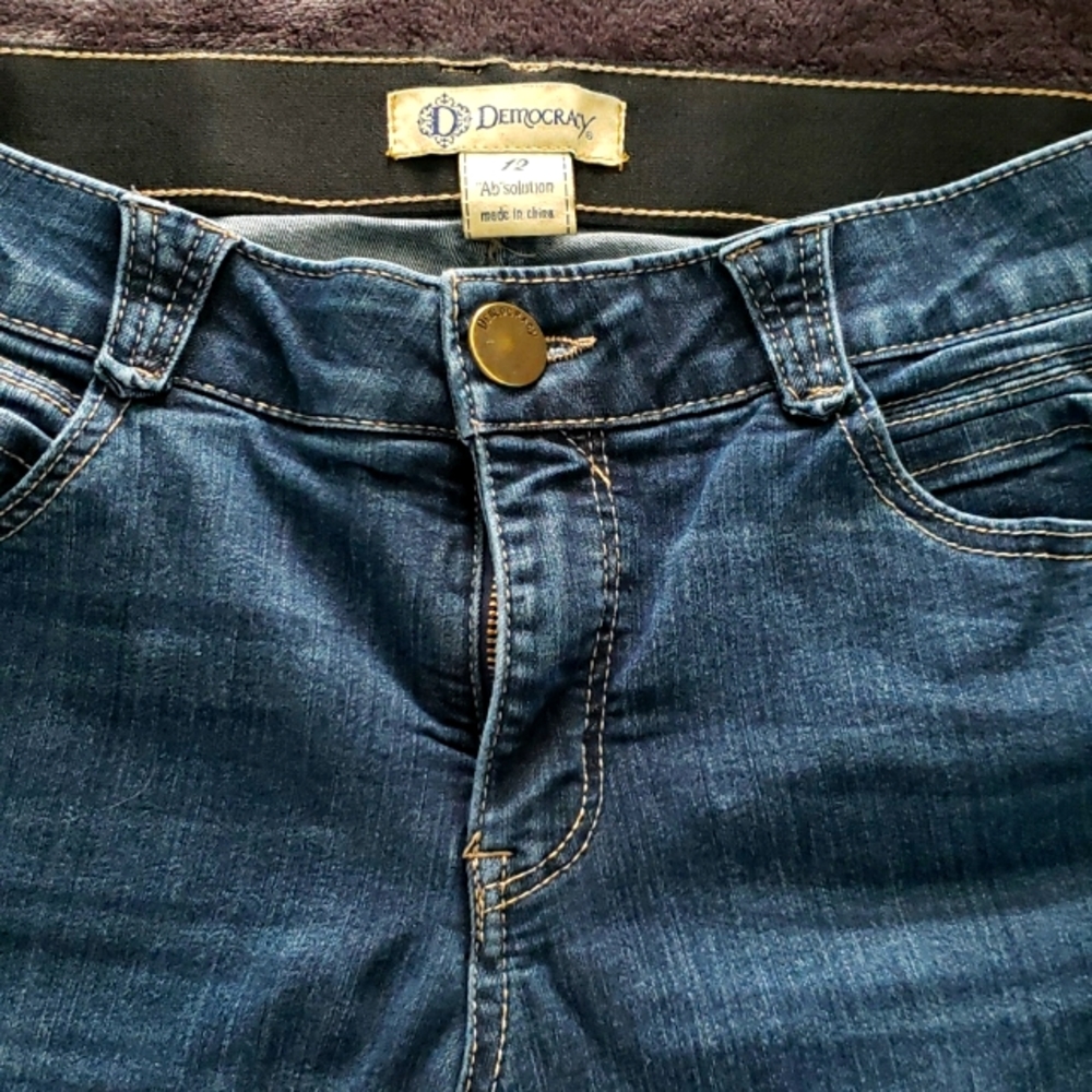 Democracy Jeans, Slimming